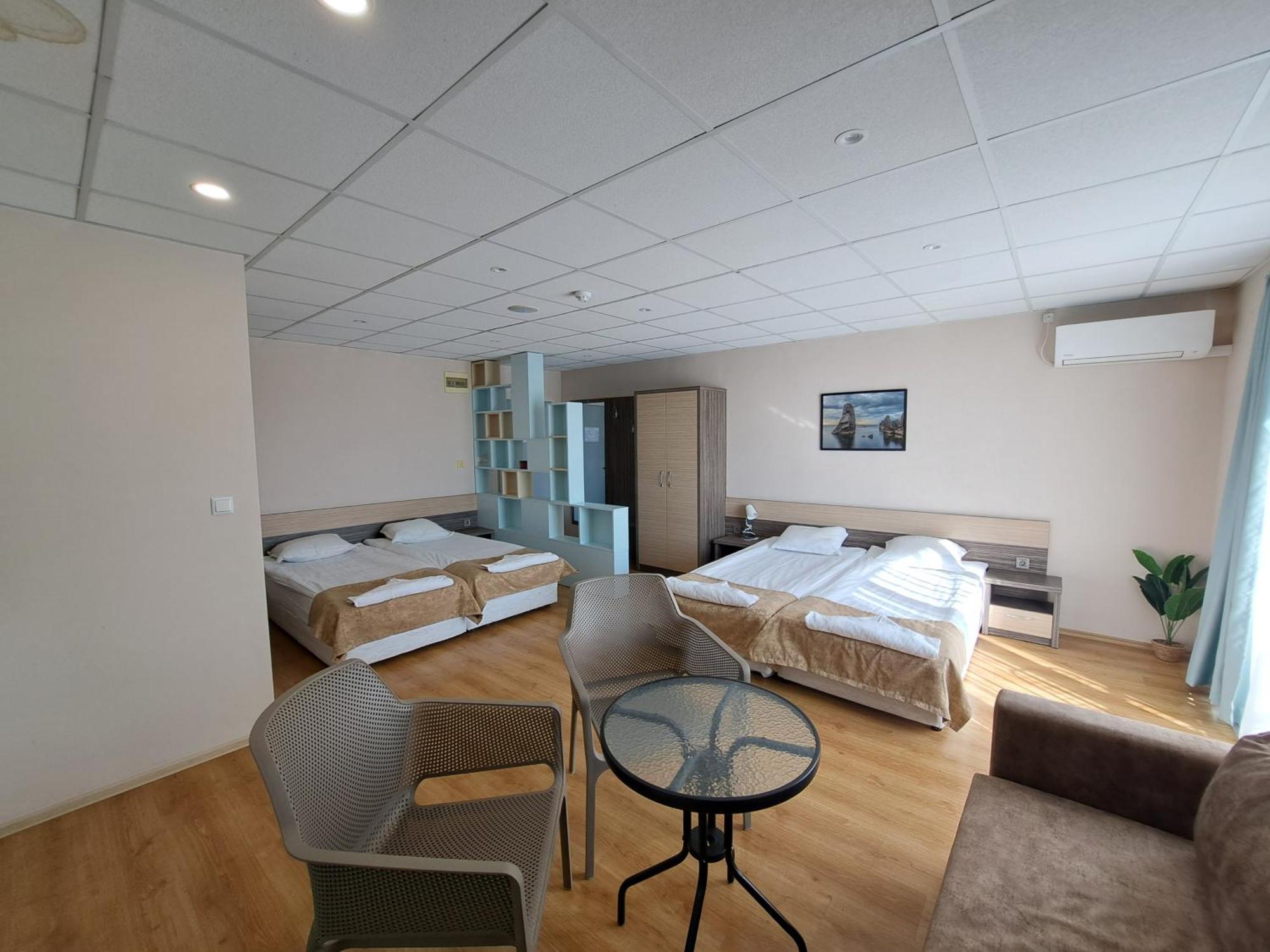 Hotel City Burgas City Eksteriør billede
